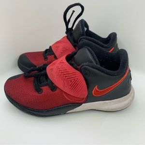 Nike Kyrie Boys Red/Black Sneakers Size 1Y